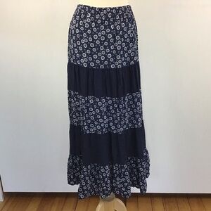 Solitaire Dark Floral Printed Tiered Boho Maxi Skirt size L